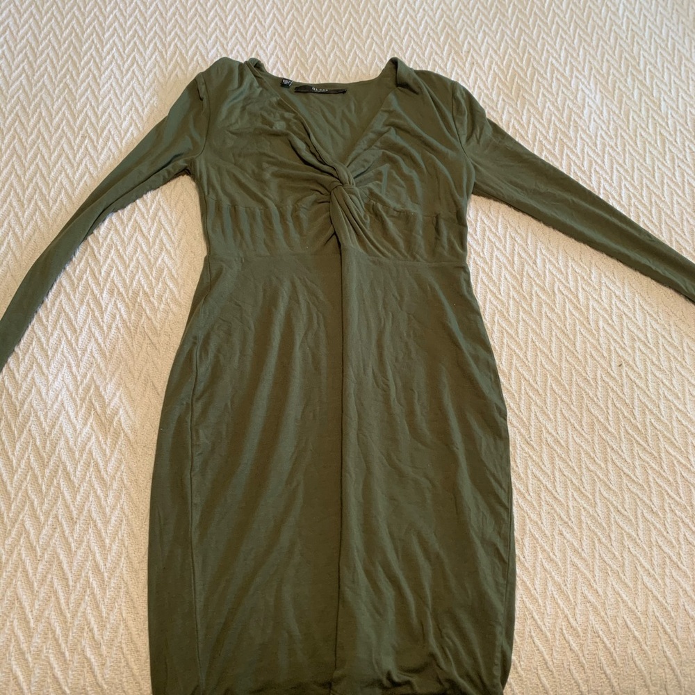 Flattering olive toned GUESS dress BNWT